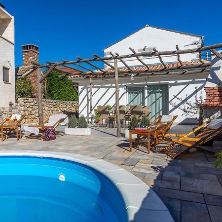 Villa Elm Milohnici Εξωτερικό φωτογραφία