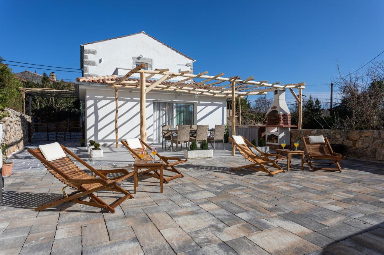 Villa Elm Milohnici Εξωτερικό φωτογραφία