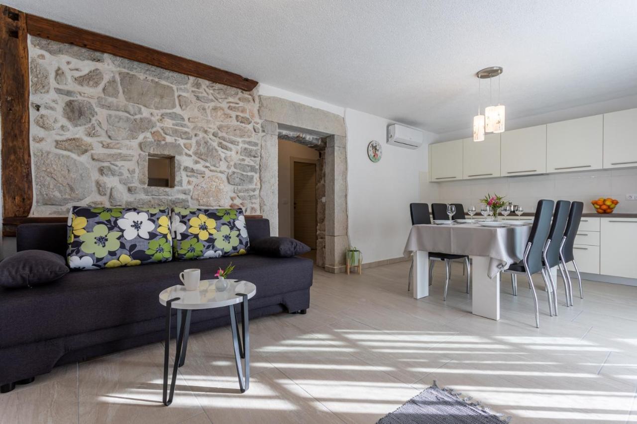 Villa Elm Milohnici Εξωτερικό φωτογραφία