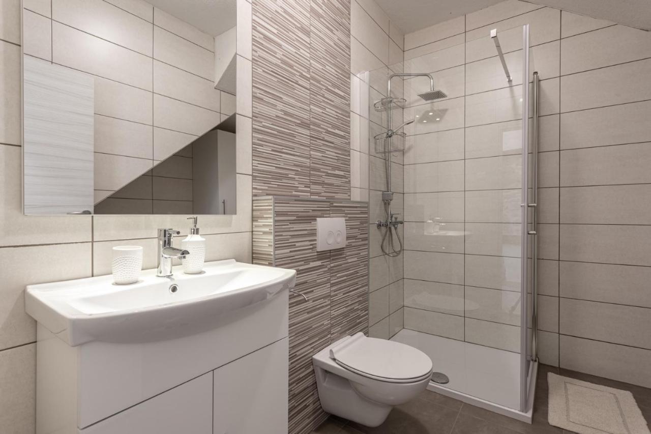 Villa Elm Milohnici Εξωτερικό φωτογραφία