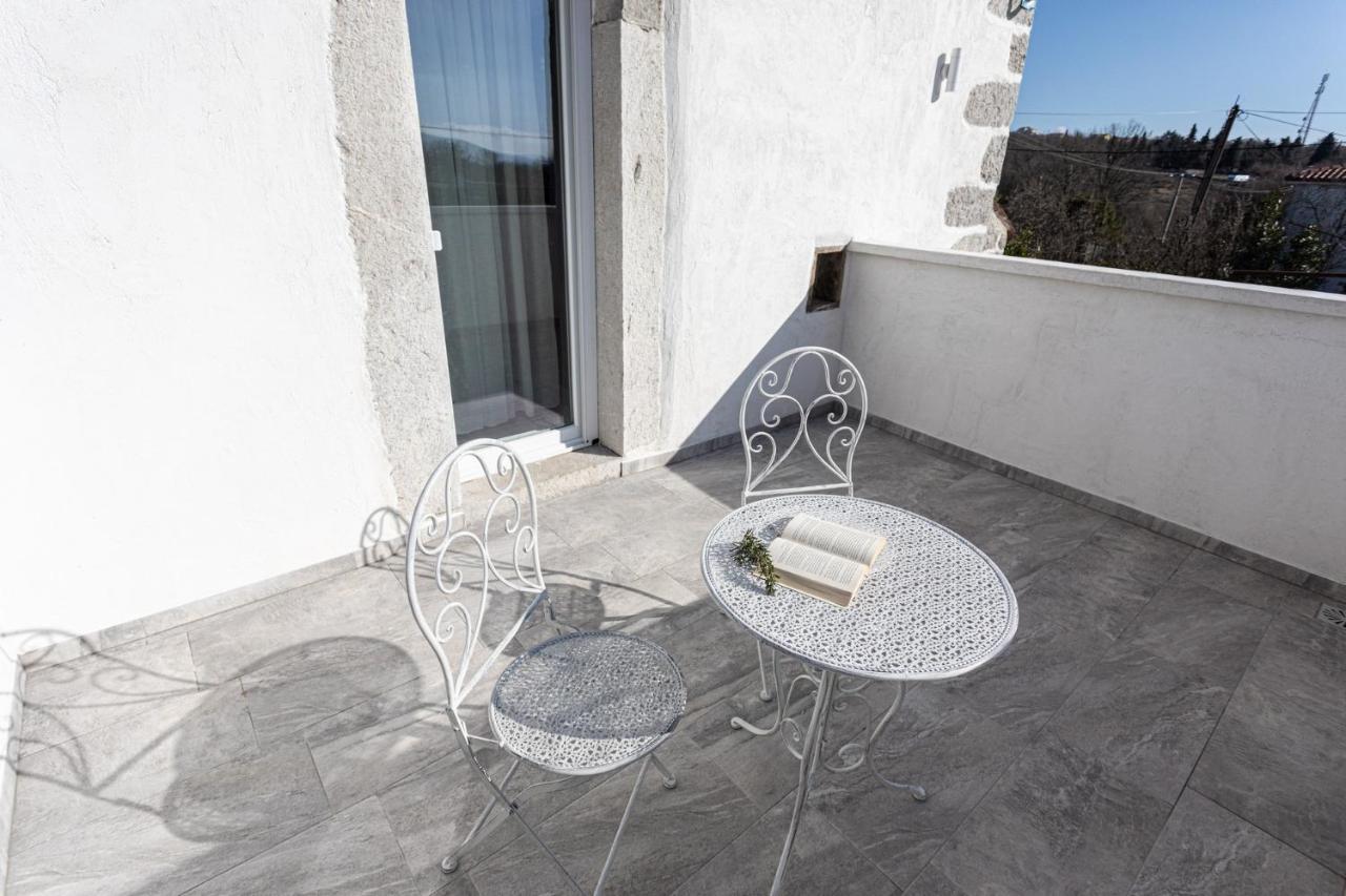 Villa Elm Milohnici Εξωτερικό φωτογραφία